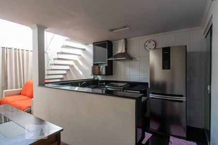 Casa para alugar com 200m², 3 quartos e 2 vagas Casa para alugar com 200m², 3 quartos e 2 vagasCozinha