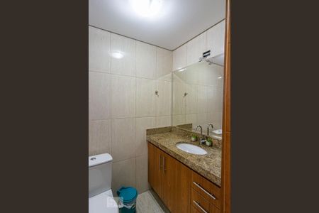 Casa para alugar com 200m², 3 quartos e 2 vagas Casa para alugar com 200m², 3 quartos e 2 vagasBanheiro da Suíte 2
