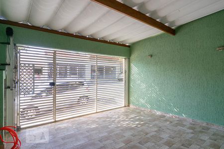 Casa para alugar com 200m², 3 quartos e 2 vagas Casa para alugar com 200m², 3 quartos e 2 vagasGaragem