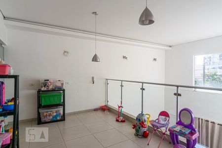 Casa para alugar com 200m², 3 quartos e 2 vagas Casa para alugar com 200m², 3 quartos e 2 vagasPiso superior