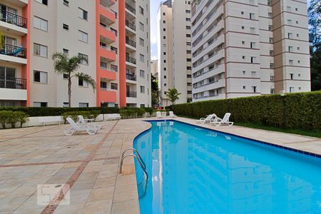 Apartamento para alugar com 49m², 2 quartos e 1 vagaÁrea comum - Piscina