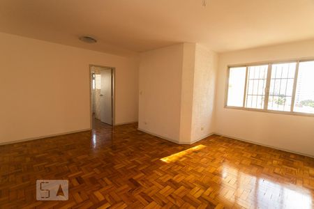 Apartamento para alugar com 78m², 2 quartos e 1 vagaSala