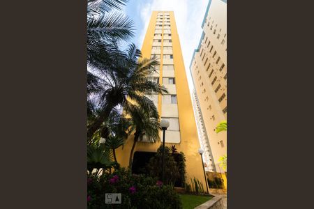 Apartamento para alugar com 78m², 2 quartos e 1 vagaFachada
