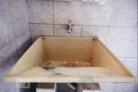 Casa à venda com 80m², 2 quartos e 1 vagaLavanderia - Tanque