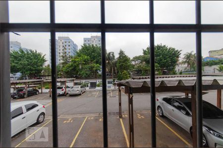 Vista Quarto 1 de apartamento para alugar com 2 quartos, 49m² em Jardim Danfer, São Paulo