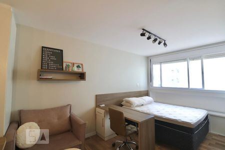 Apartamento para alugar com 19m², 1 quarto e 1 vagaSala/Quarto