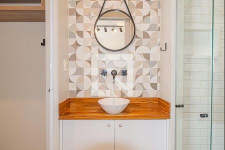 Banheiro de kitnet/studio para alugar com 1 quarto, 19m² em Consolação, São Paulo