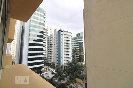 Apartamento para alugar com 19m², 1 quarto e 1 vagaVista