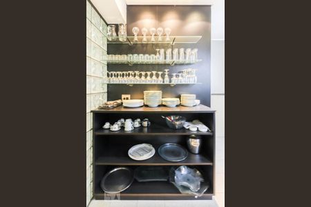 Apartamento para alugar com 47m², 1 quarto e 1 vaga Apartamento para alugar com 47m², 1 quarto e 1 vagaÁrea comum - Salão de festas