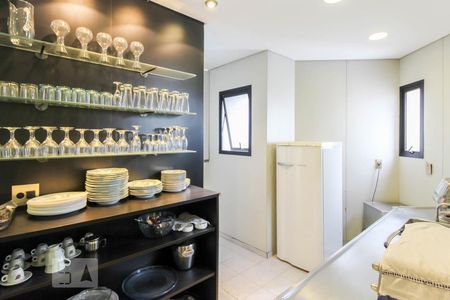 Apartamento para alugar com 47m², 1 quarto e 1 vaga Apartamento para alugar com 47m², 1 quarto e 1 vagaÁrea comum - Salão de festas