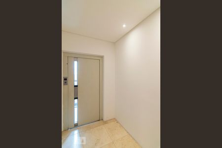 Elevador Privativo de apartamento para alugar com 4 quartos, 290m² em Vila Bastos, Santo André