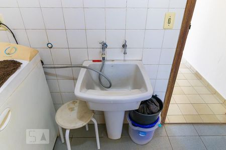 Casa à venda com 185m², 4 quartos e 1 vagaÁrea de serviço