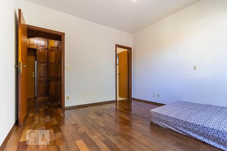 Casa à venda com 185m², 4 quartos e 1 vagaQuarto da suíte 1