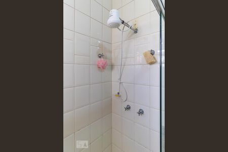 Casa à venda com 185m², 4 quartos e 1 vagaBanheiro social