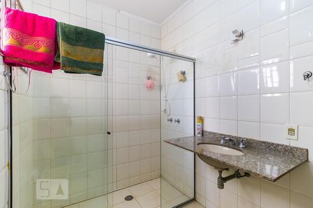 Casa à venda com 185m², 4 quartos e 1 vagaBanheiro social