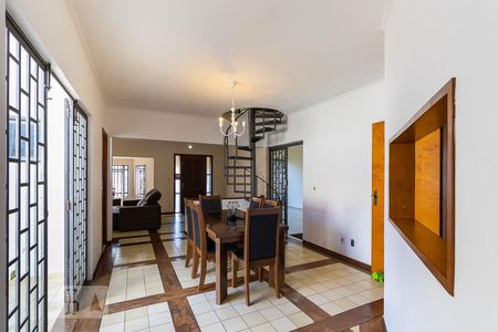 Sala de jantar de casa à venda com 4 quartos, 185m² em Cidade Universitária, Campinas