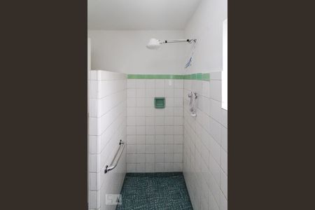 Casa à venda com 330m², 2 quartos e 1 vaga Casa à venda com 330m², 2 quartos e 1 vagaBanheiro