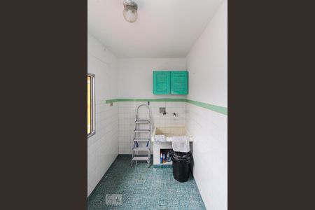 Casa à venda com 330m², 2 quartos e 1 vaga Casa à venda com 330m², 2 quartos e 1 vagaÁrea de Serviço