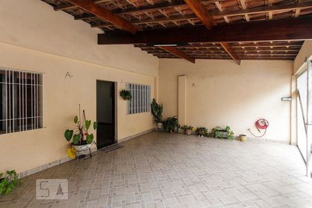 Casa à venda com 330m², 2 quartos e 1 vaga Casa à venda com 330m², 2 quartos e 1 vagaGaragem