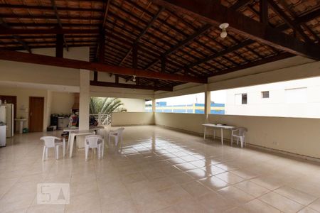 Apartamento para alugar com 50m², 2 quartos e 1 vaga Apartamento para alugar com 50m², 2 quartos e 1 vagaÁrea comum - Salão de festas