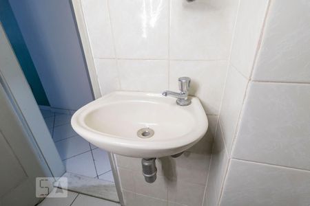 Studio para alugar com 30m², 1 quarto e sem vaga Studio para alugar com 30m², 1 quarto e sem vagaBanheiro