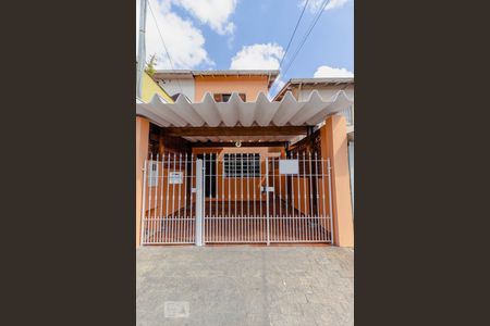 Casa à venda com 150m², 2 quartos e 1 vagaFachada