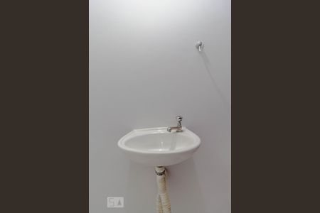 Lavabo de casa à venda com 2 quartos, 150m² em Cupecê, São Paulo