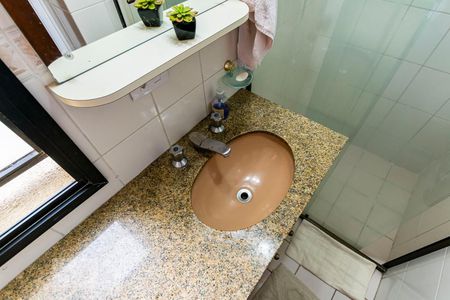 Apartamento à venda com 96m², 3 quartos e 2 vagasBanheiro social