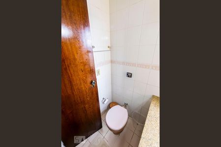 Apartamento à venda com 96m², 3 quartos e 2 vagasBanheiro social