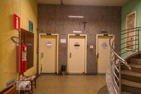 Apartamento à venda com 90m², 2 quartos e sem vagaHall de Entrada