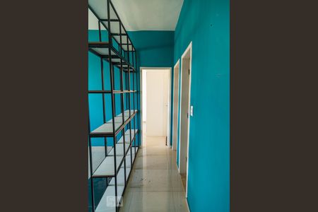 Apartamento à venda com 90m², 2 quartos e sem vagaCorredor de acesso ao quartos