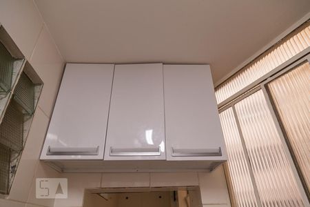 Apartamento à venda com 90m², 2 quartos e sem vagaArmário da Cozinha