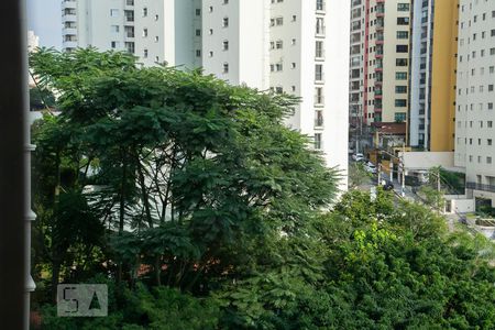 VISTA SALA de apartamento à venda com 4 quartos, 130m² em Chora Menino, São Paulo