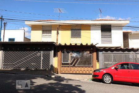 Casa à venda com 150m², 4 quartos e 1 vagaFachada