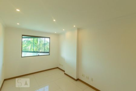 Suíte de apartamento para alugar com 3 quartos, 100m² em Recreio dos Bandeirantes, Niterói