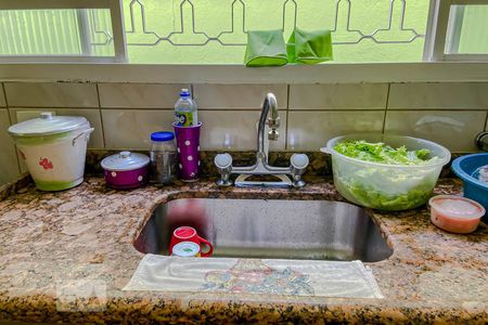 Casa à venda com 280m², 4 quartos e 2 vagasDetalhe Cozinha