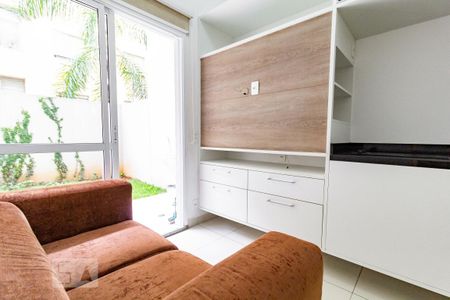 Sala / Cozinha de apartamento para alugar com 1 quarto, 50m² em Jardim Novo Santo Amaro, São Paulo