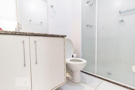 Banheiro de apartamento para alugar com 1 quarto, 50m² em Jardim Novo Santo Amaro, São Paulo