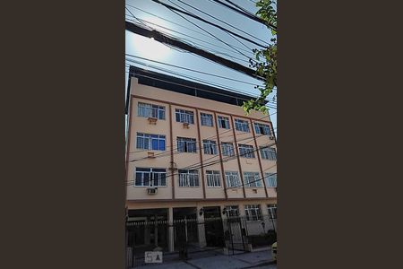 Apartamento para alugar com 65m², 2 quartos e sem vagaFachada