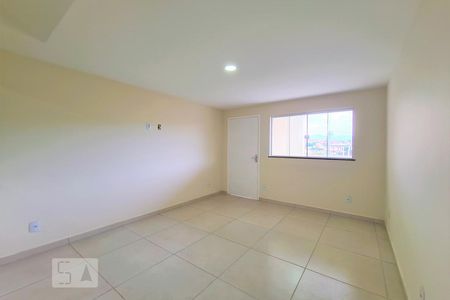 Sala de apartamento para alugar com 2 quartos, 70m² em Pilares, Rio de Janeiro