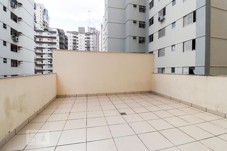 Apartamento para alugar com 178m², 3 quartos e 2 vagas Apartamento para alugar com 178m², 3 quartos e 2 vagasVaranda da Suíte 2