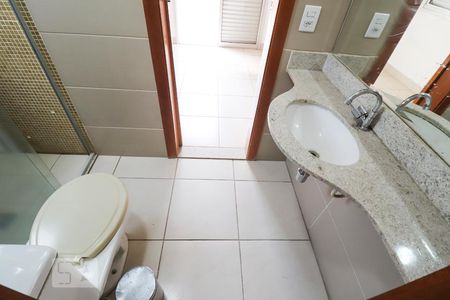 Apartamento para alugar com 178m², 3 quartos e 2 vagas Apartamento para alugar com 178m², 3 quartos e 2 vagasBanheiro da Suíte 1 e 2