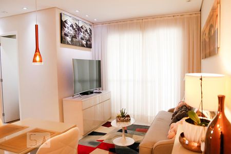 Sala de apartamento para alugar com 2 quartos, 66m² em Socorro, São Paulo