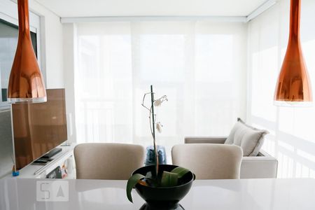 Apartamento para alugar com 66m², 2 quartos e 1 vagaSacada Sala