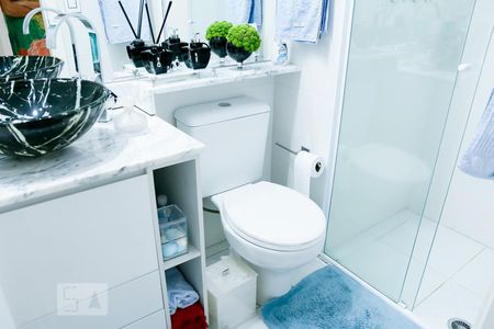 Apartamento para alugar com 66m², 2 quartos e 1 vagaBanheiro Social