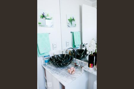 Apartamento para alugar com 66m², 2 quartos e 1 vagaBanheiro Suíte