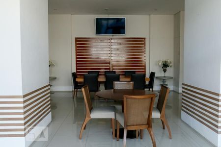 Apartamento para alugar com 66m², 2 quartos e 1 vagaÁrea Comum - Salão de Festas