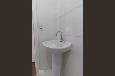 Apartamento para alugar com 36m², 2 quartos e 1 vaga Apartamento para alugar com 36m², 2 quartos e 1 vagaBanheiro