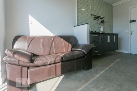 Sala de Estar de apartamento à venda com 1 quarto, 32m² em Ferreira, São Paulo