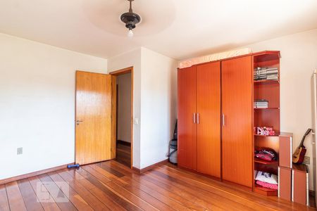 Casa para alugar com 190m², 3 quartos e 1 vaga Casa para alugar com 190m², 3 quartos e 1 vagaQuarto 2